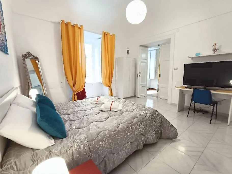 Apartment Fashion Cathedral Apartment, Centro Storico Napoli Italy