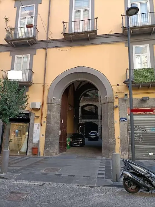 Fashion Cathedral Apartment, Centro Storico Napoli Appartement Napels