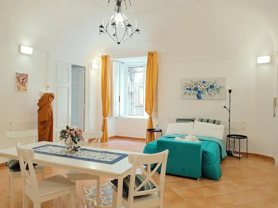 Fashion Cathedral Apartment, Centro Storico Napoli Naples