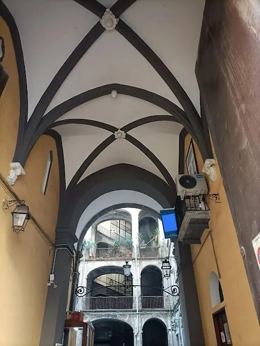 Fashion Cathedral Apartment, Centro Storico Napoli Apartment Naples